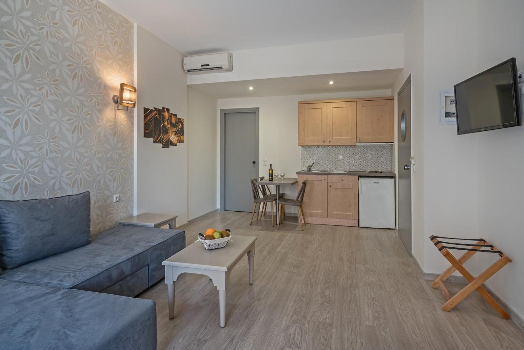 Lefkoniko Beach & Icarus Suite Apts Rethymno  Exterior photo