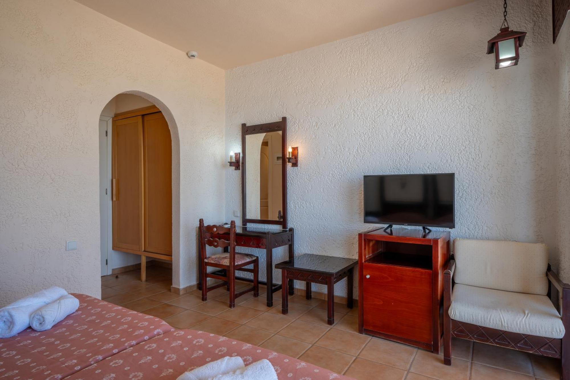 Lefkoniko Beach & Icarus Suite Apts Rethymno  Exterior photo